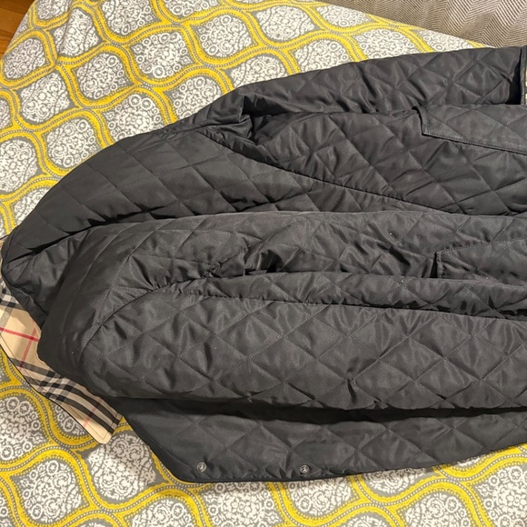 Womens Burberry quilt jacket black large - Picture 5 of 5
